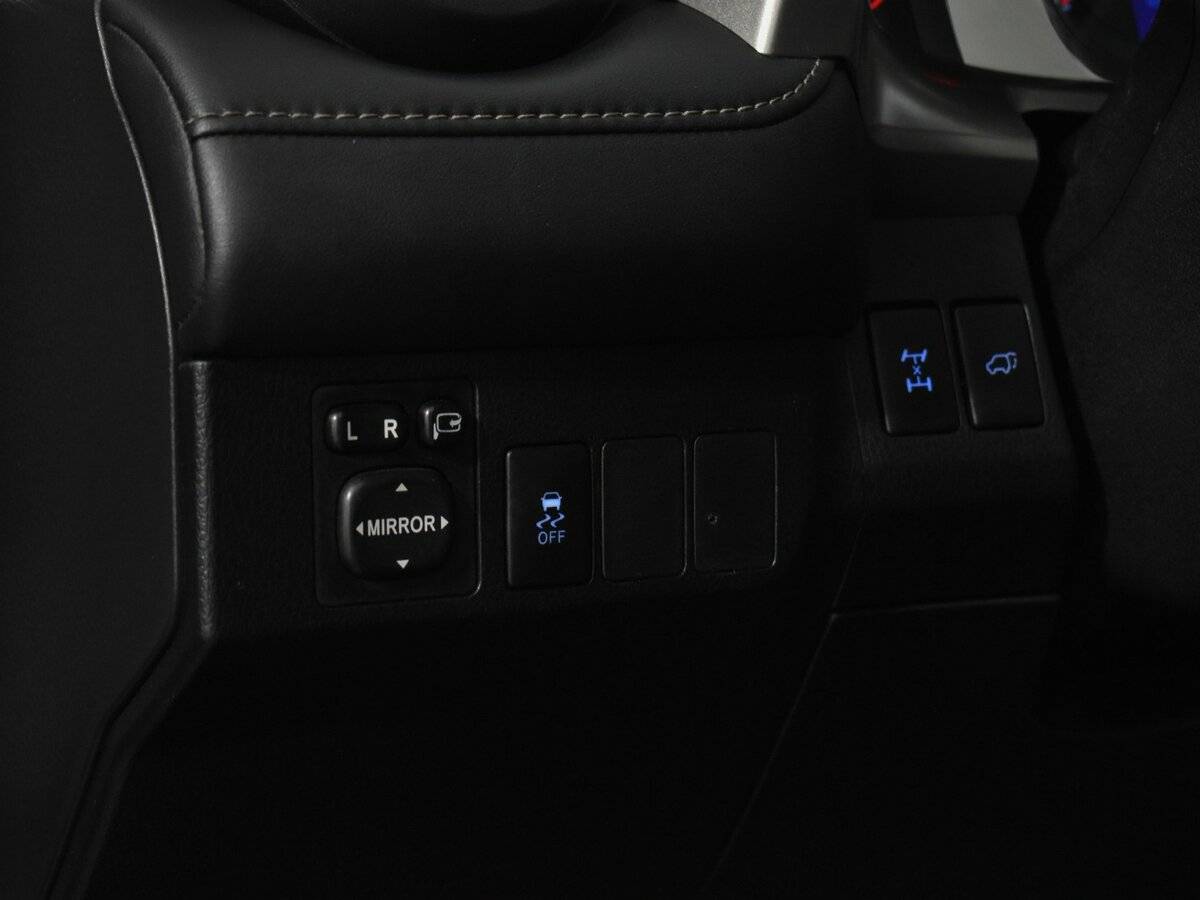 Тойота Рав4 б/у, 2015, Автоматическая. Фото: #9