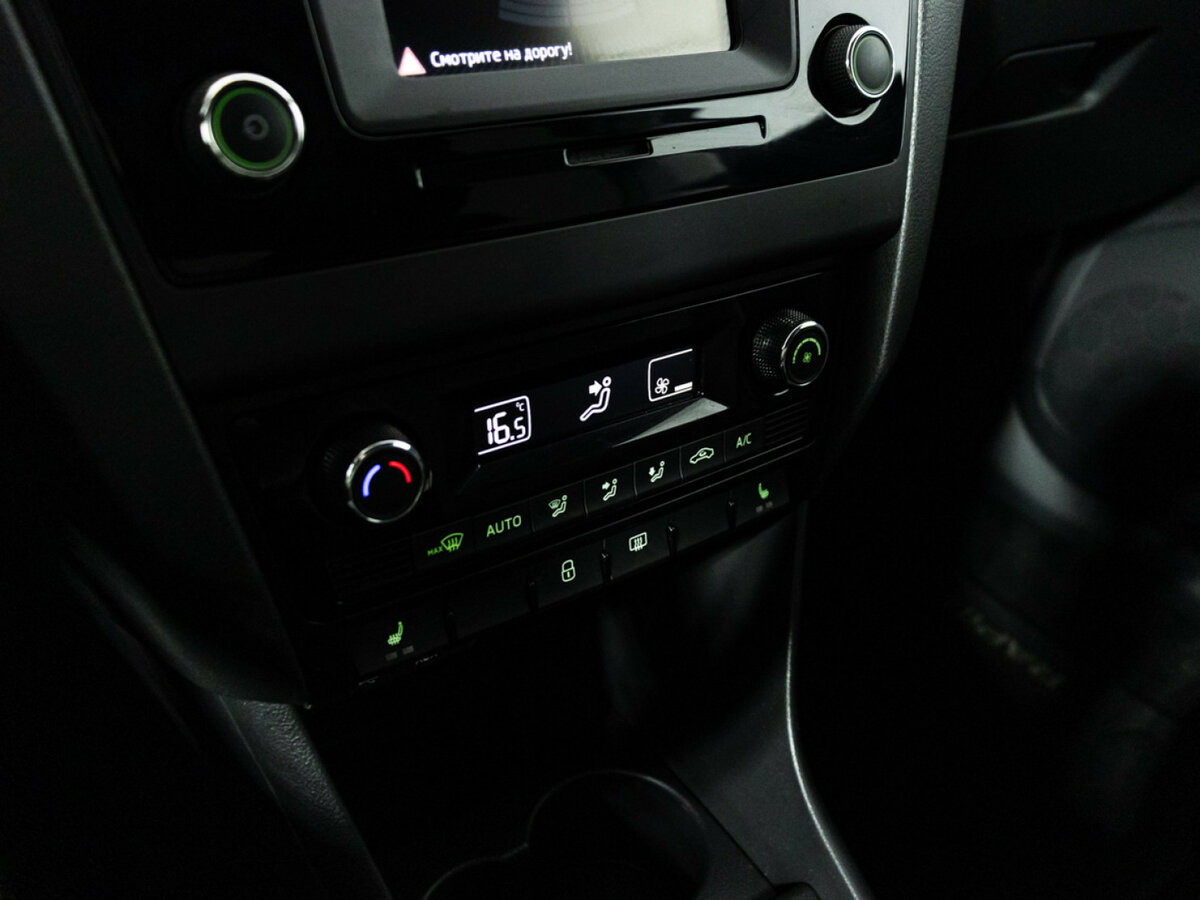 Шкода Рапид б/у, 2016, Роботизированная. Фото: #15