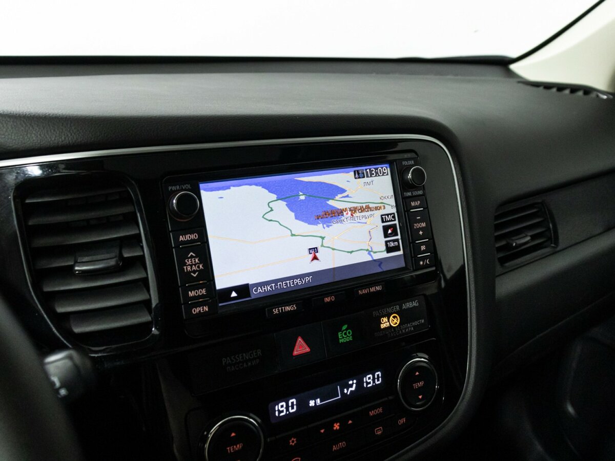 Митсубиши Оутлэндер б/у, 2014, Автоматическая. Фото: #15