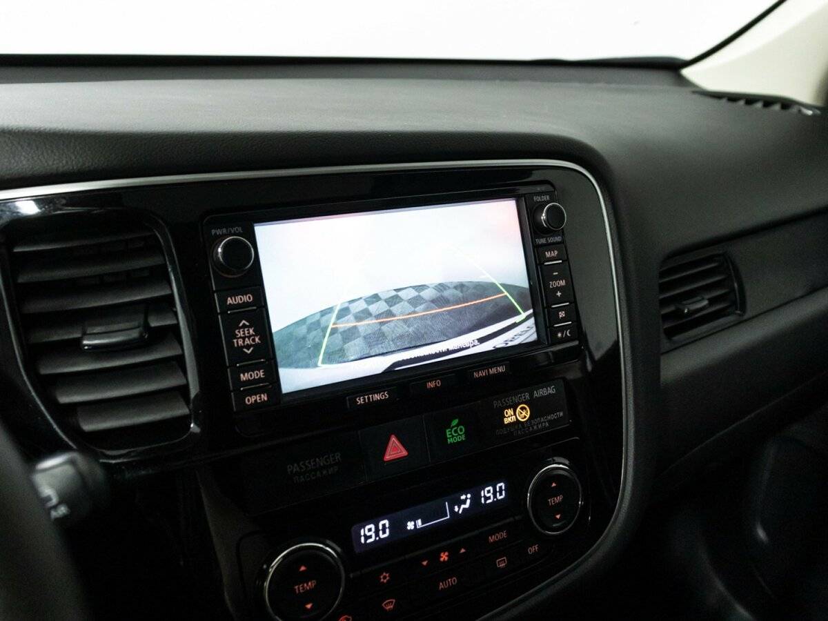 Митсубиши Оутлэндер б/у, 2014, Автоматическая. Фото: #16