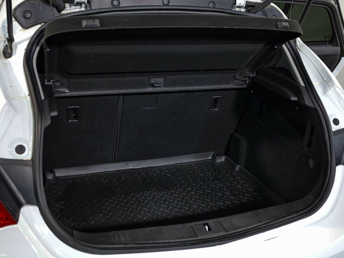 Опель Астра б/у, 2014, Автоматическая. Фото: #21