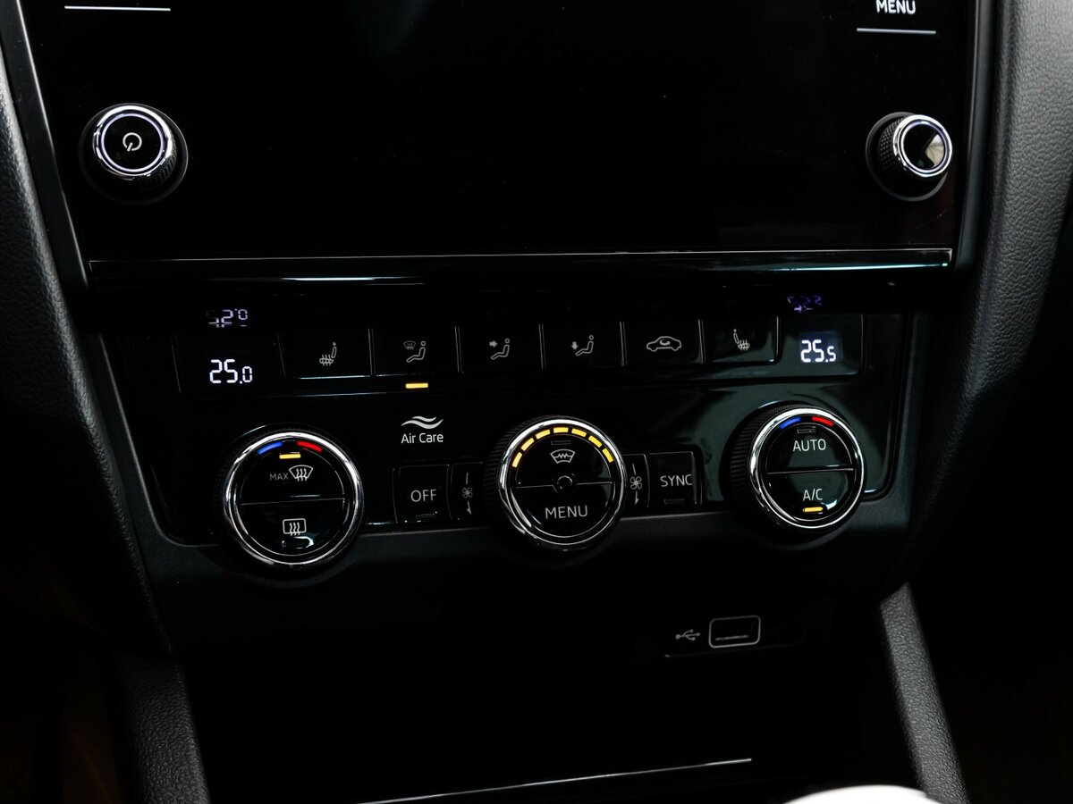 Шкода Октавия б/у, 2019, Роботизированная. Фото: #10