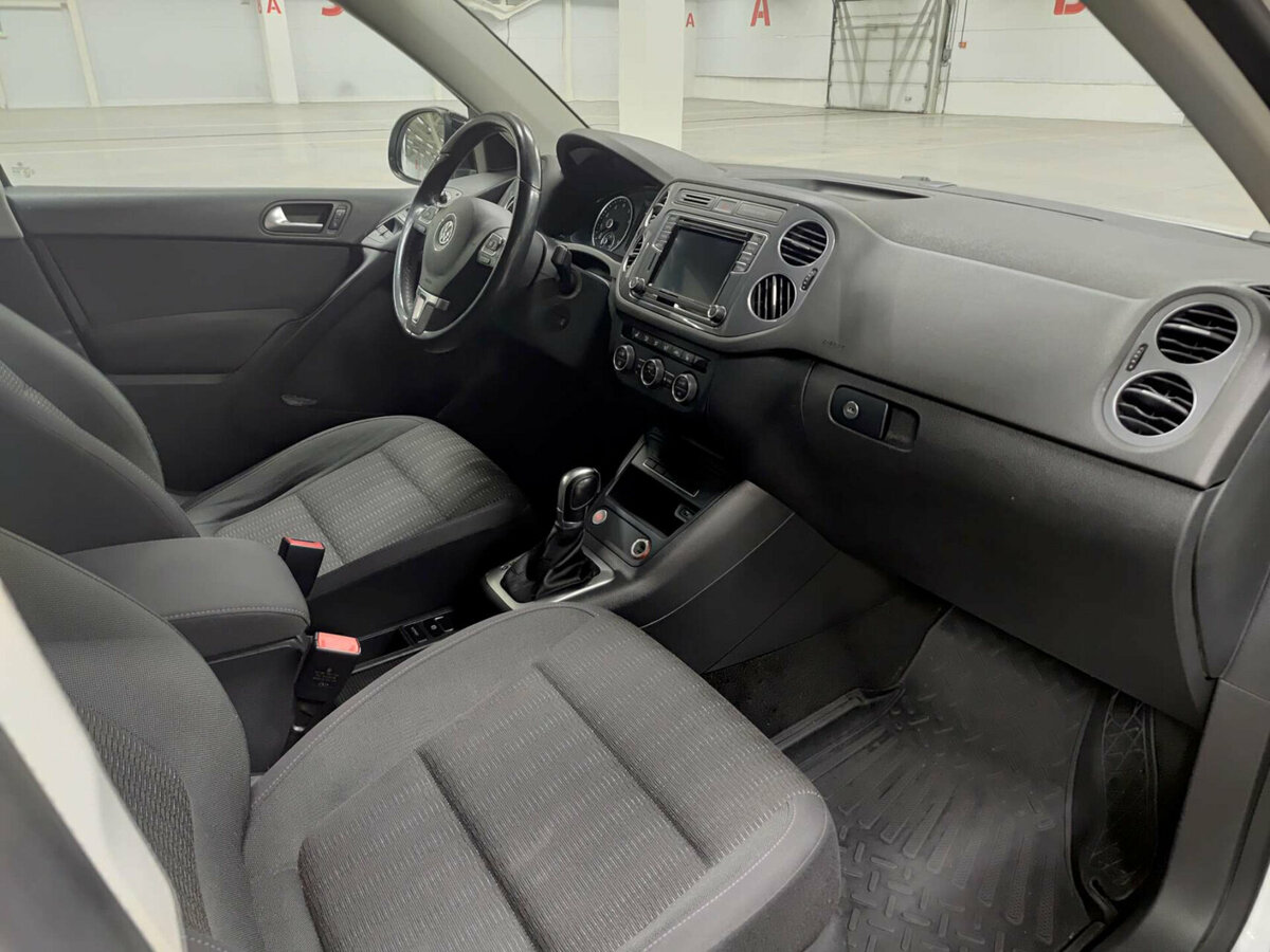 Фольксваген Тигуан б/у, 2016, Автоматическая. Фото: #10