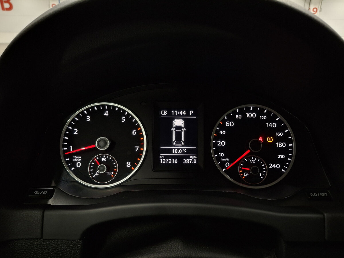 Фольксваген Тигуан б/у, 2016, Автоматическая. Фото: #12