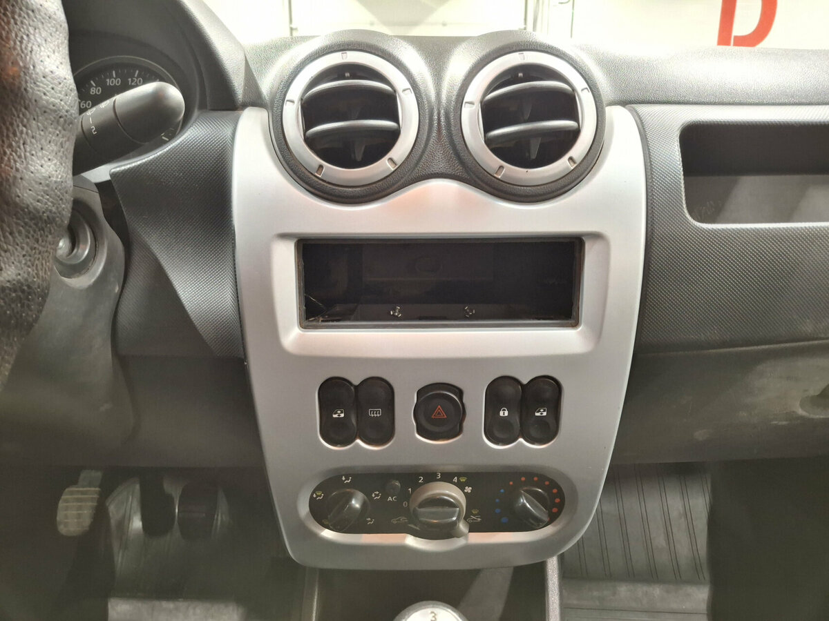 Рено Логан б/у, 2012, Механическая. Фото: #14