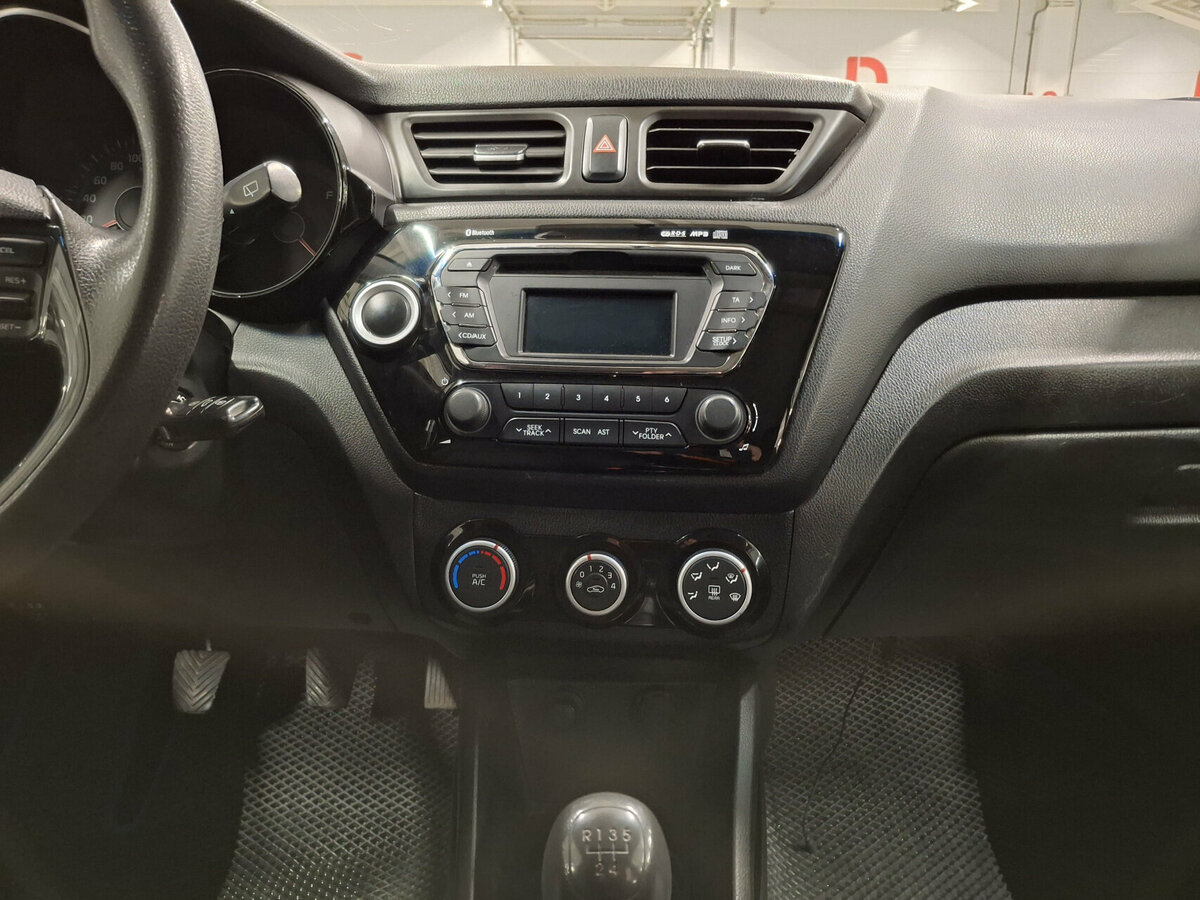 Киа Рио б/у, 2017, Механическая. Фото: #14