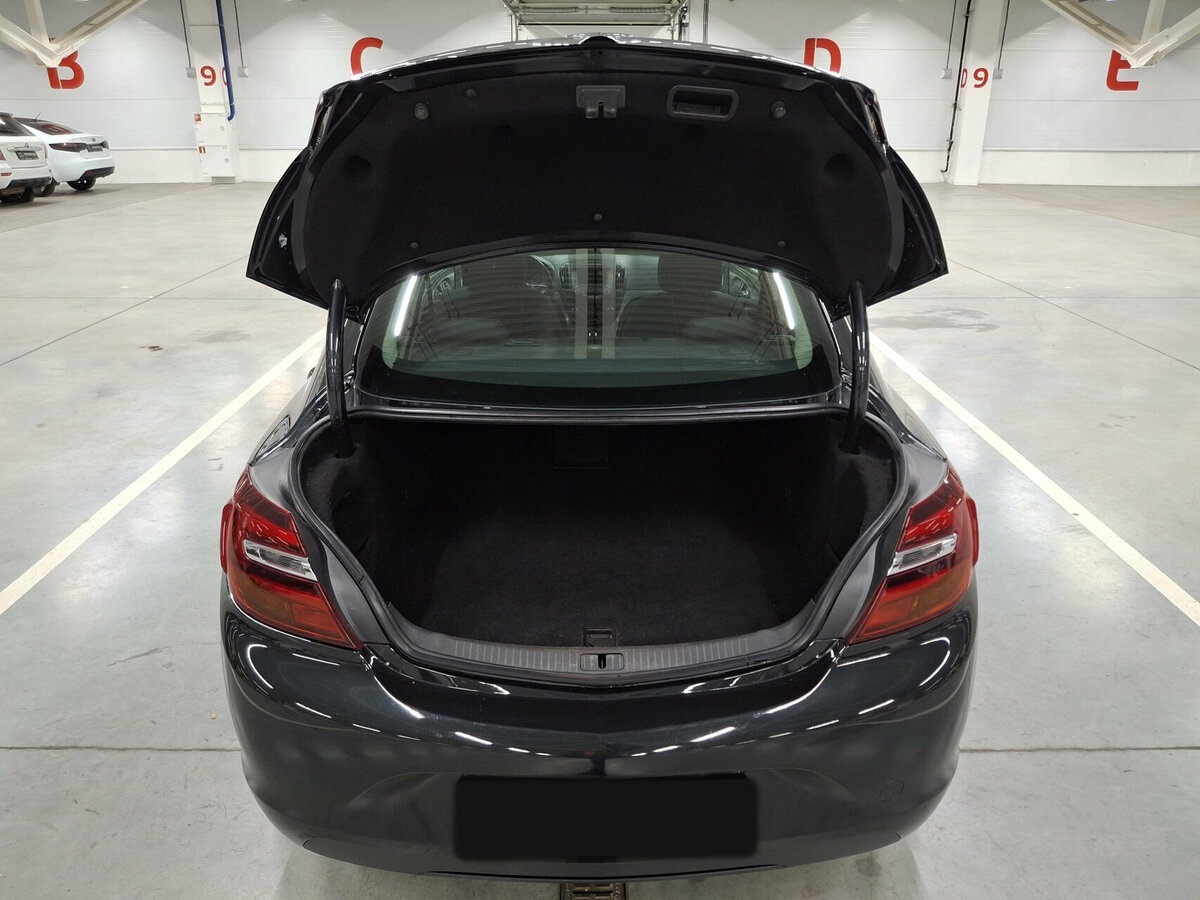 Опель Инсигния б/у, 2013, Механическая. Фото: #9