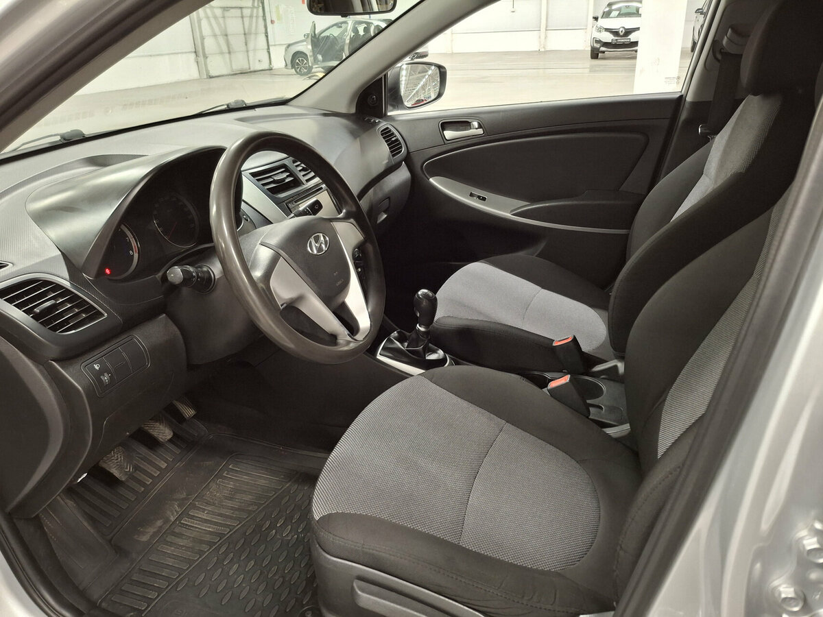 Хендай Солярис б/у, 2014, Механическая. Фото: #15