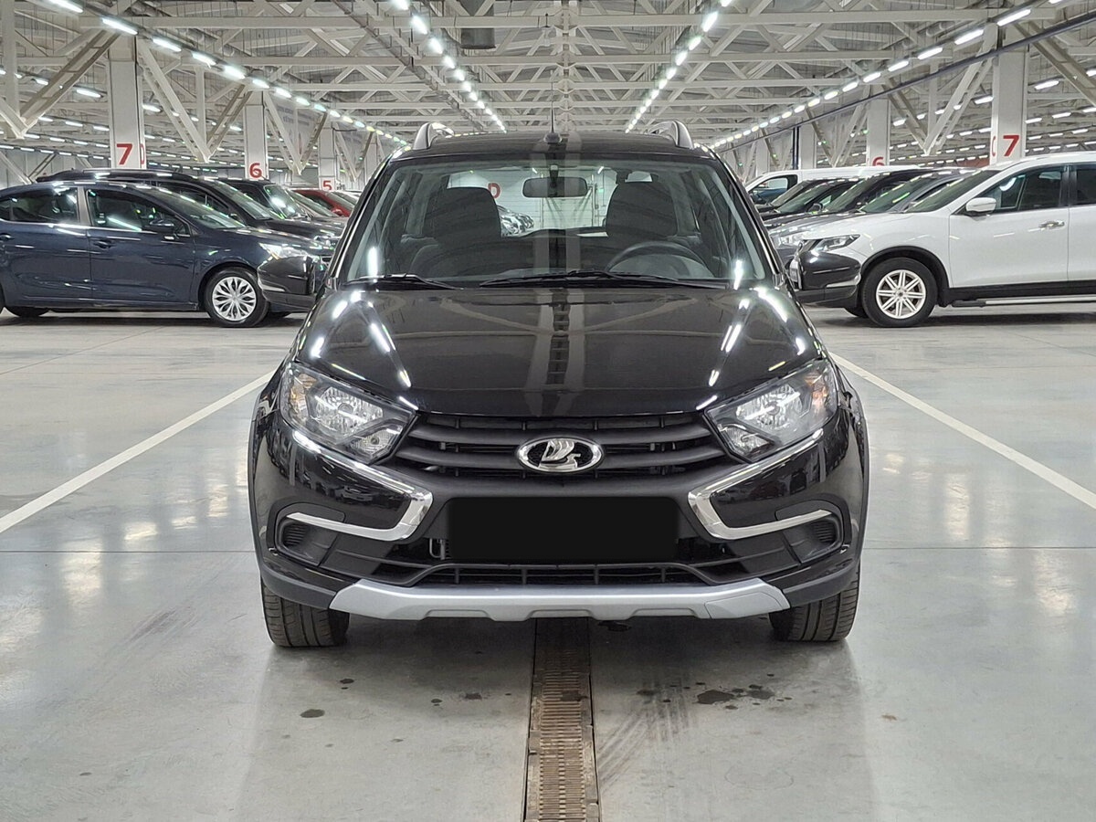 Лада (ВАЗ) Гранта б/у, 2022, Механическая. Фото: #1