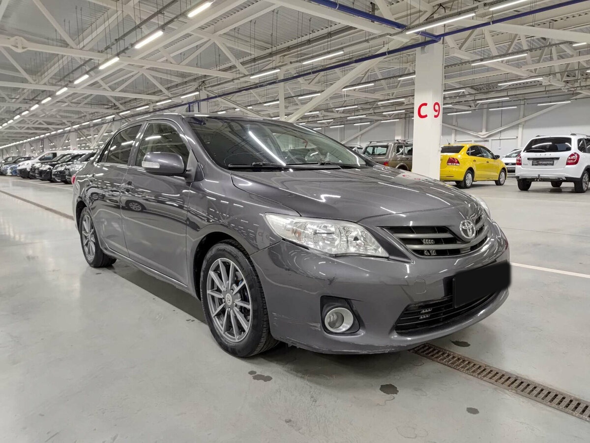 Тойота Королла б/у, 2012, Механическая. Фото: #2