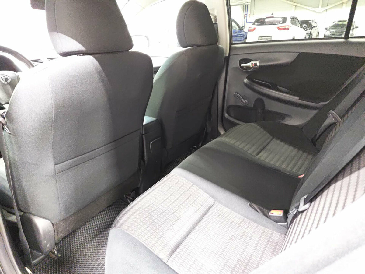 Тойота Королла б/у, 2012, Механическая. Фото: #11