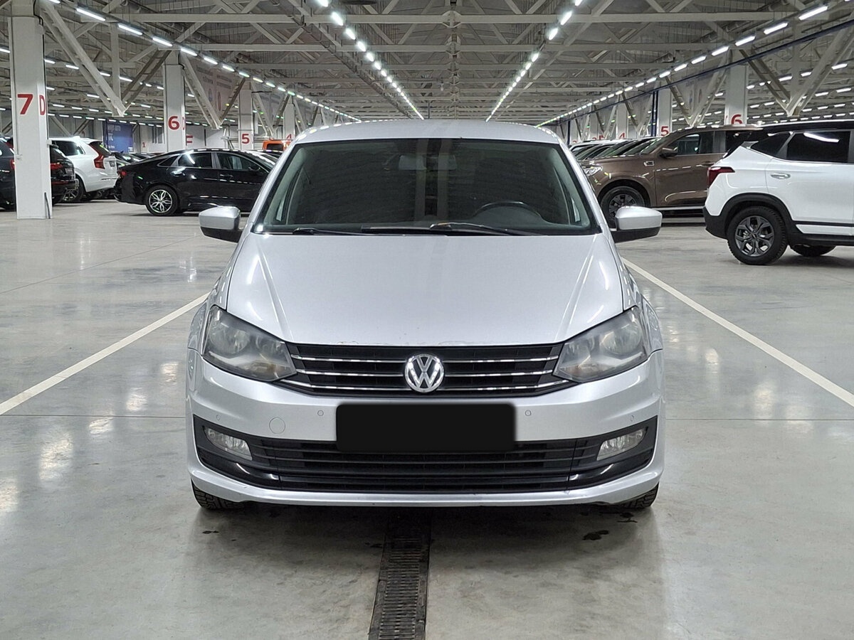 Фольксваген Поло б/у, 2015, Автоматическая. Фото: #1