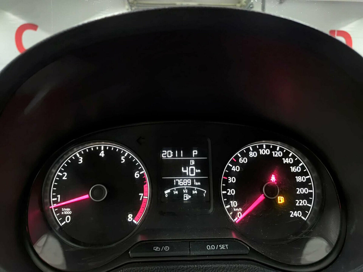 Фольксваген Поло б/у, 2015, Автоматическая. Фото: #12